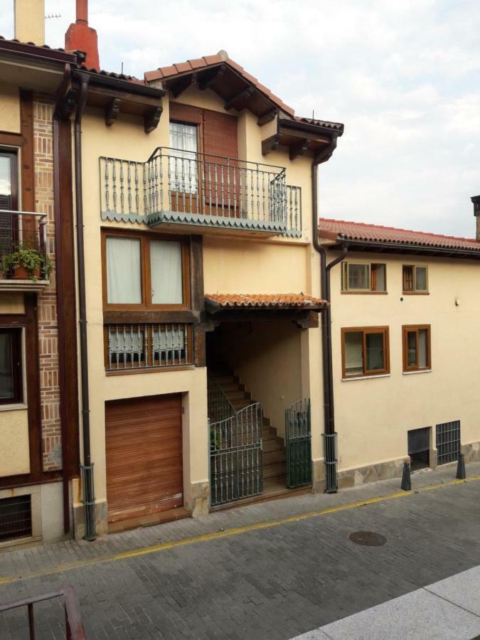 Zaguan Casa de hóspedes Rascafría Exterior foto